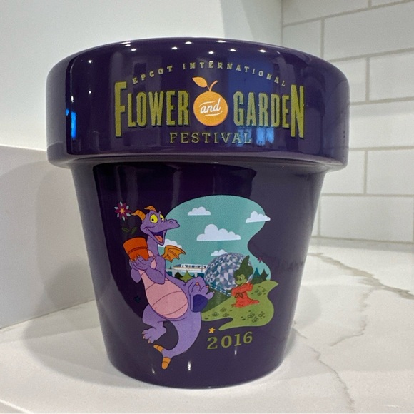 Disney Parks Epcot International Flower & Garden Festival Planter Pot 2016 WDW - Picture 1 of 8